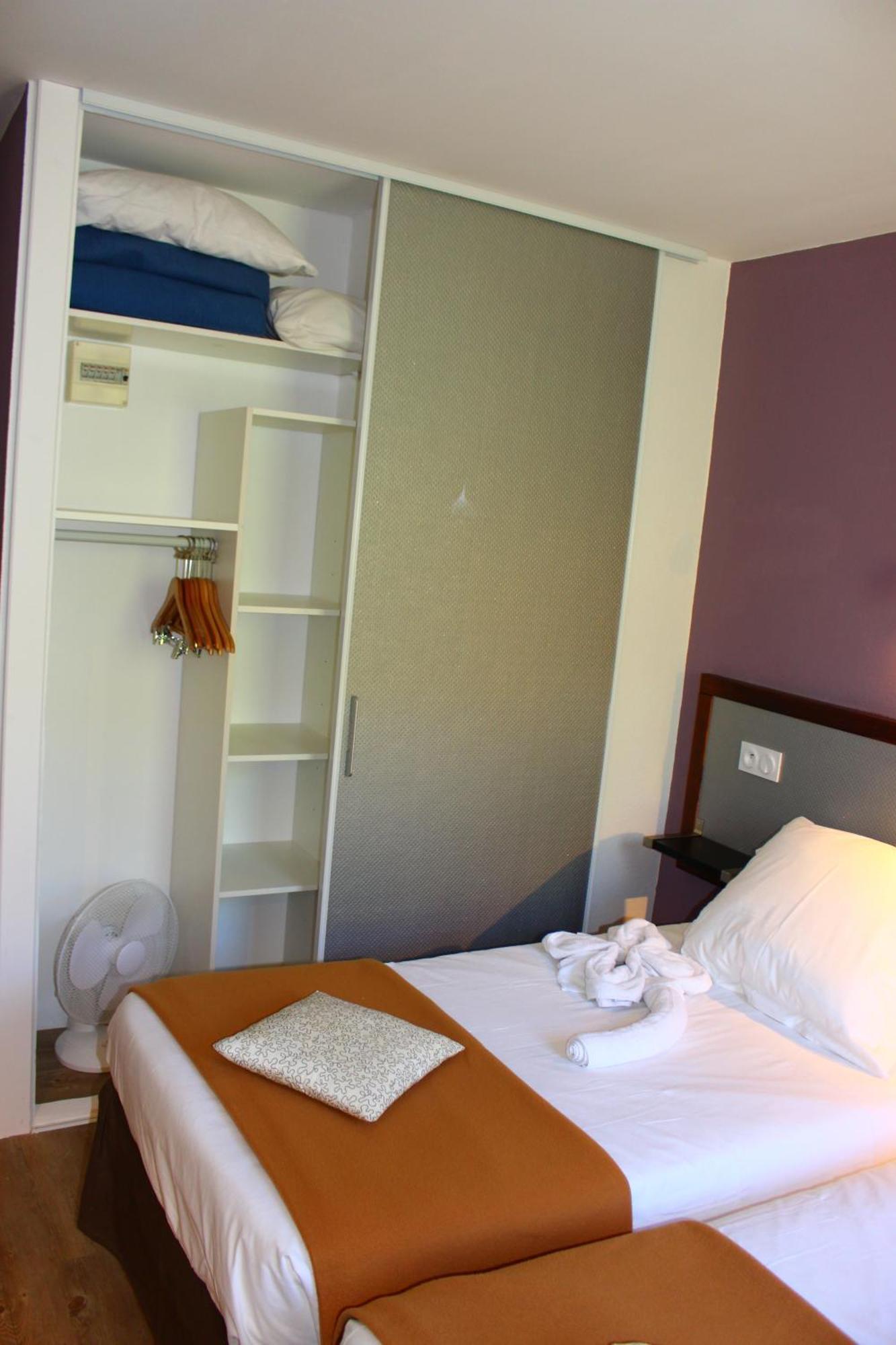 Hotel Les Gabarres Tour-de-Faure Rom bilde