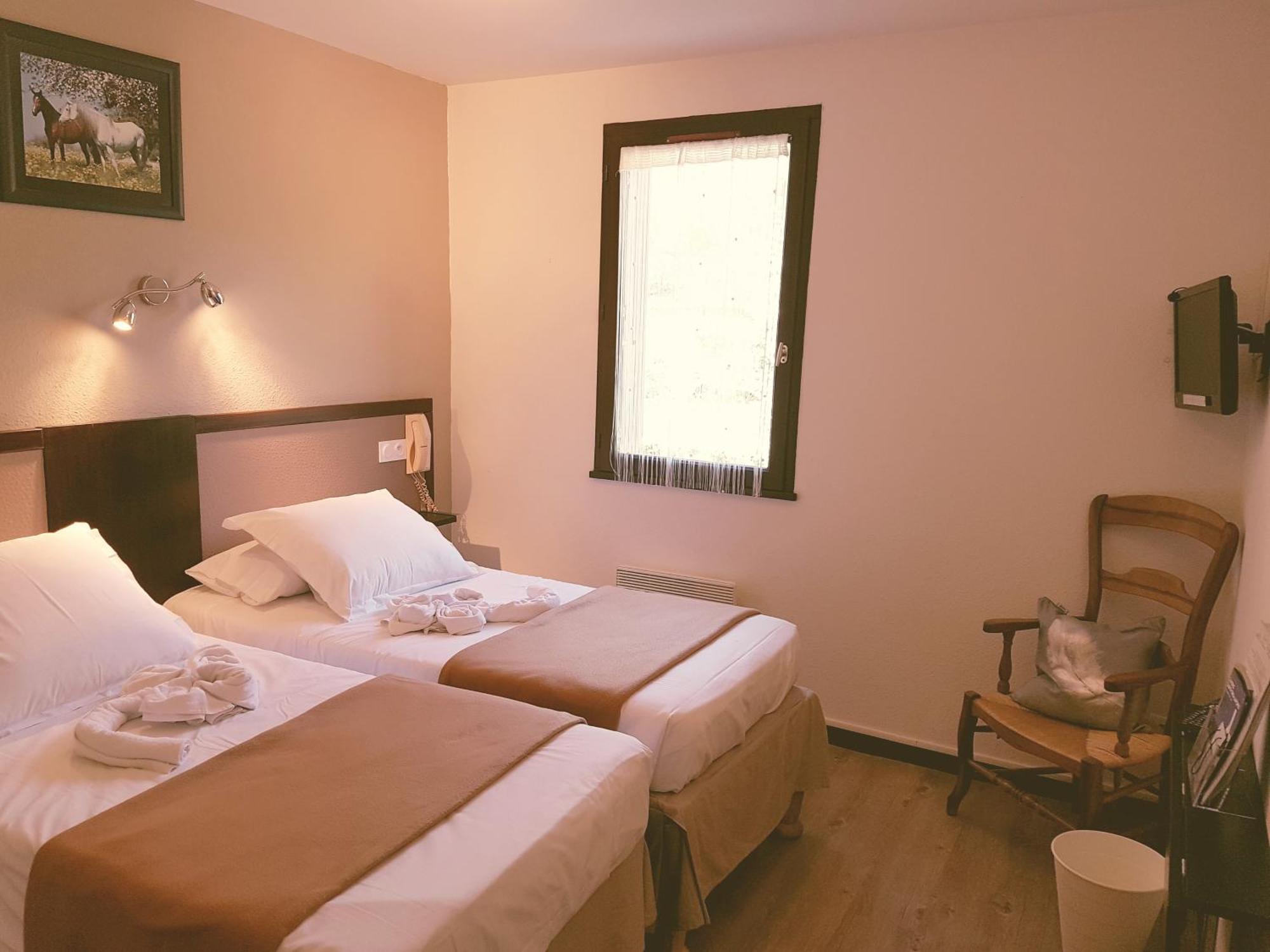 Hotel Les Gabarres Tour-de-Faure Rom bilde