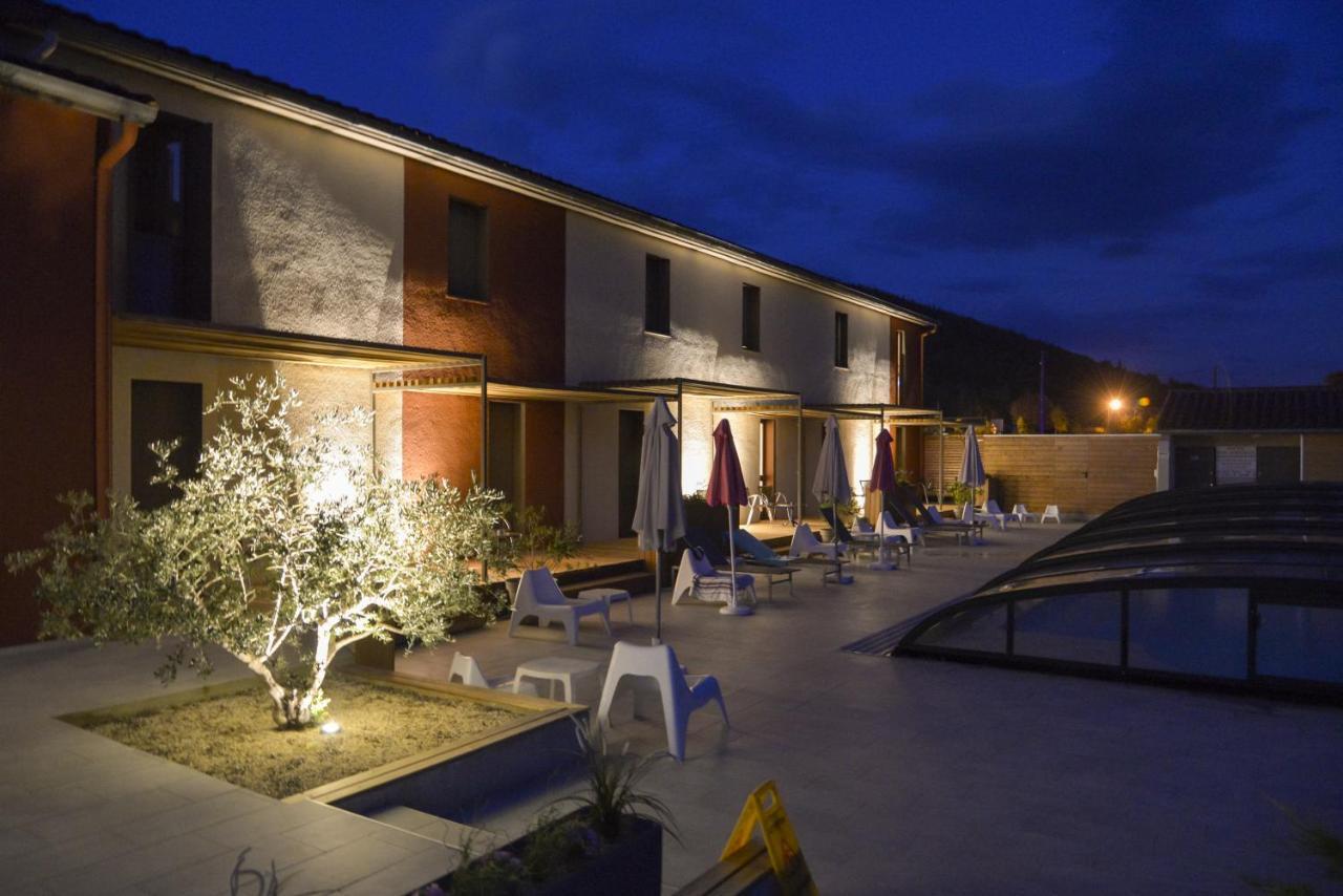 Hotel Les Gabarres Tour-de-Faure Eksteriør bilde